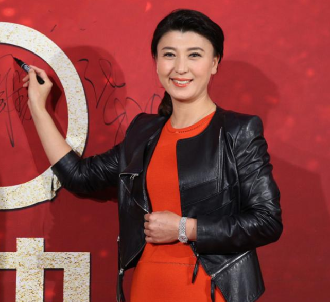 演员闫学晶:离婚后依然孝顺前公婆,把儿媳妇当亲闺女