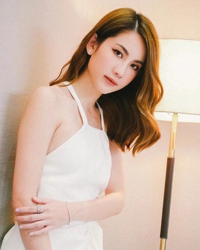 bella weir分手,泰星weir和bella分手 顶流恋人bella与weir分手,女方已确认!疑似第三者回应
