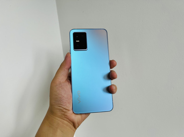 opporeno7和vivos10哪款好多方位对比给你答案