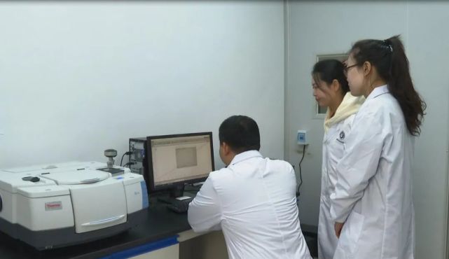 近日,福州大学侯琳熙团队与落户于泉港的福建佑达公司等,共同参与完成