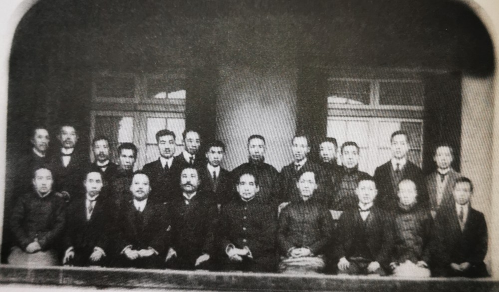 陈炯明:晚年蜗居香港寓所,他意外病逝后,妻子和人子女