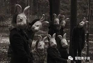 美国恐怖兔人,兔头人身的砍人狂魔(割喉开膛)