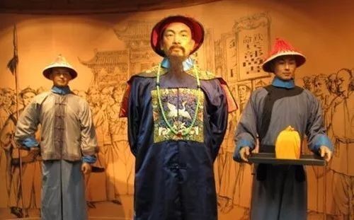 该不该给子孙留钱李鸿章混血孙子用一生悲剧说明留财不如留德