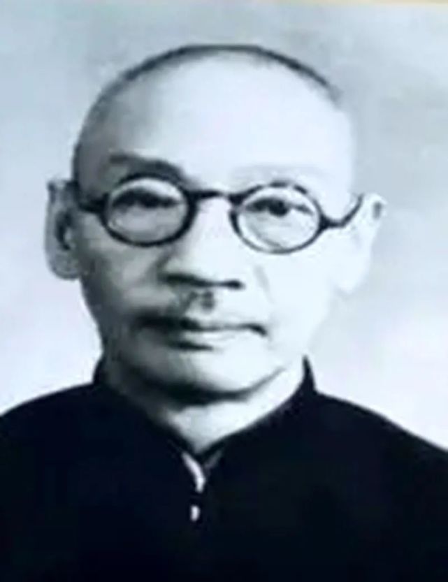 1926年,国民政府誓师北伐时,李书城也参与了北伐,并且主动出面,联系了