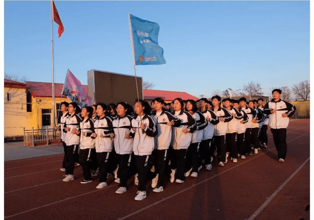 鄚州中学:出风采,喊出青春