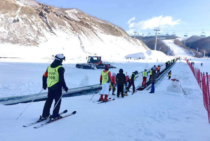 【晨报快讯】滑起来!延吉梦都美滑雪场今日开板