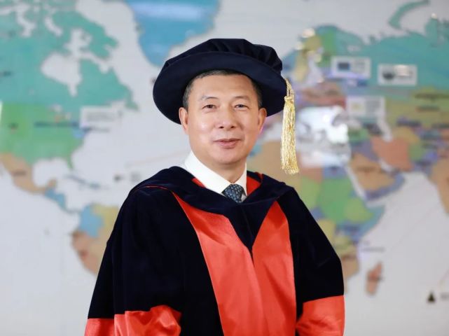 荆德刚博士(荣誉教育博士) 荆德刚博士 (荣誉教育博士)