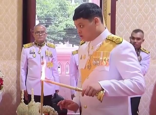 泰国新国王提帮功,为何让百姓看不到希望?
