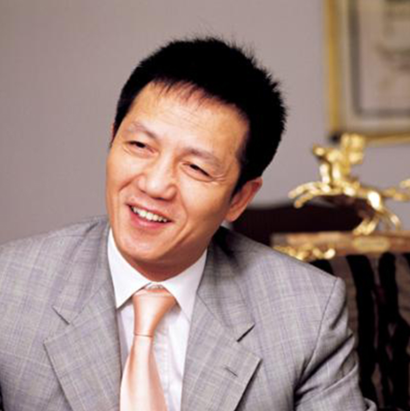 周正毅有多狂妄?坐牢自费装空调,一场生日宴折损上海6名主持人