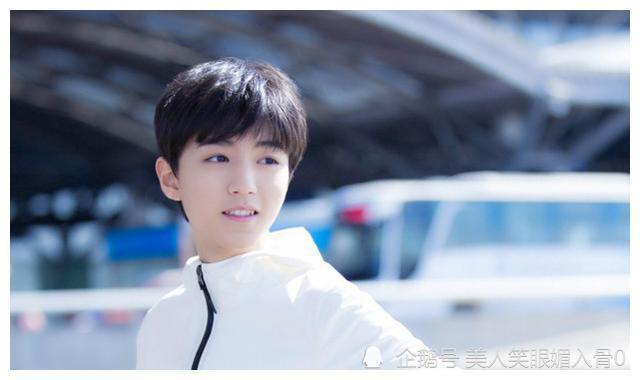盘点2021年最受欢迎的10位男明星李现上榜王一博肖战排第几