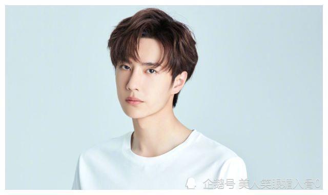 盘点2021年最受欢迎的10位男明星李现上榜王一博肖战排第几