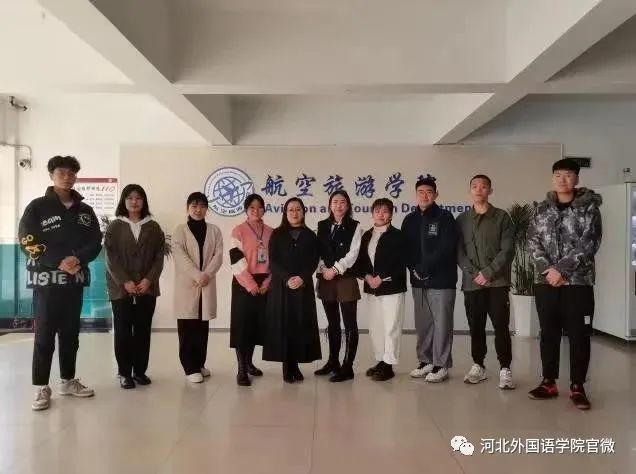 六名同学捐赠图书2450本;19级电子商务本科班火凯文,崔世龙,段佳慧,吕