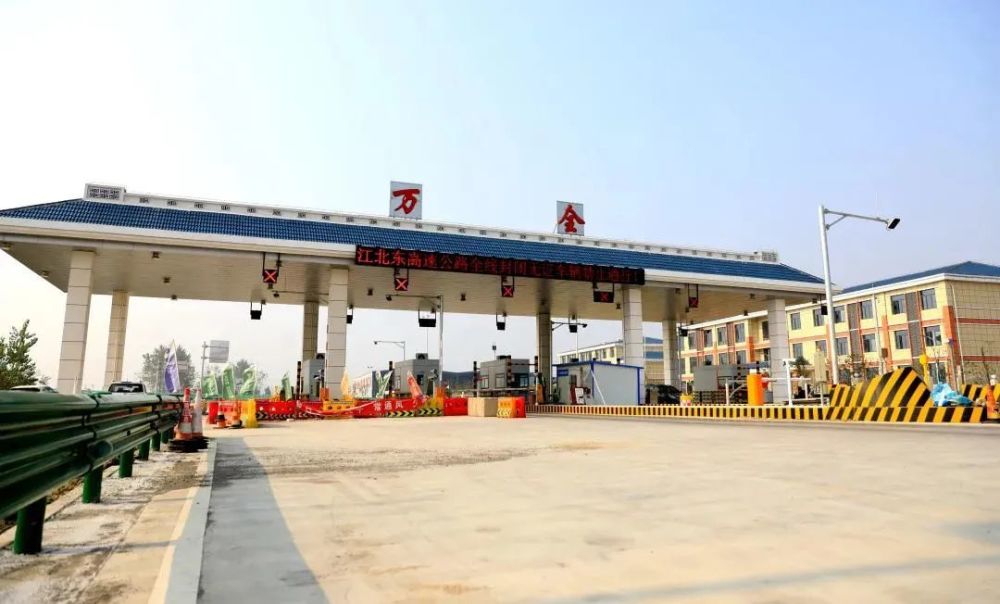 江北东高速公路,是"十三五"湖北省交通重点建设项目之一,纵贯洪湖
