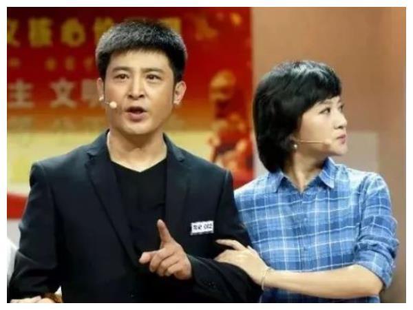 孙涛的爸爸是一个有名的快书家.
