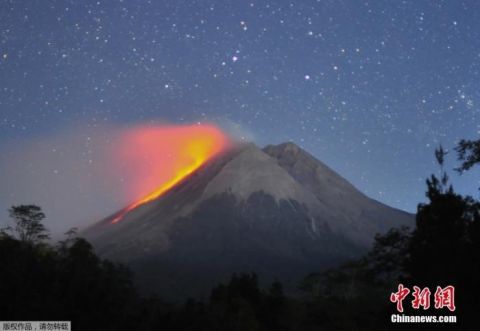 印尼塞梅鲁火山喷发已致13人死亡近百人受伤