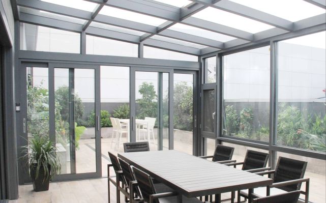 阳光房屋顶不建议安装玻璃顶,原因是这5点,有3种方案可以选择