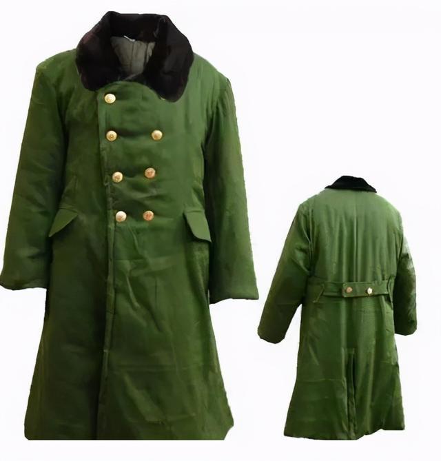 拥有百年历史的"军大衣",曾深受人们的喜爱,为何最终被淘汰了?