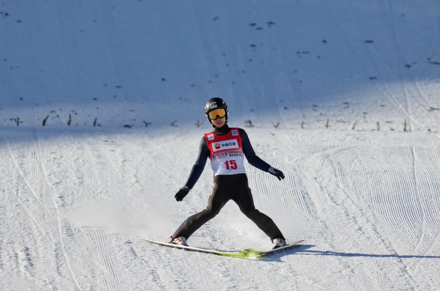 (走进冬奥)跳台滑雪——国际雪联跳台滑雪洲际杯男子