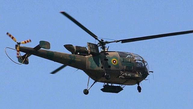 8架贝尔412通用直升机(图中展示1架)