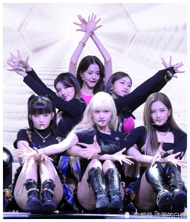 新人女团ive携第一张单曲《eleven》举行