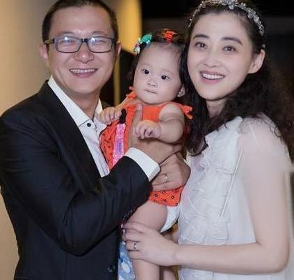 梅婷的一双儿女长大了,8岁女儿太漂亮,6岁儿子又萌又酷