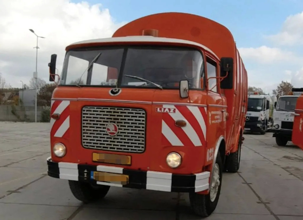 五十年代的利亚兹706rt平头卡车 黄河jn150的原型车