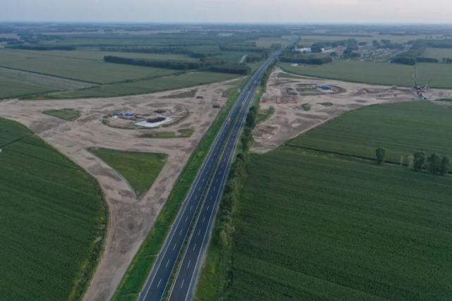 长春至太平川高速公路工程工期三年,计划2023年11月建成通车.