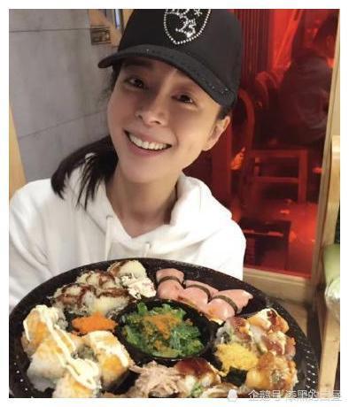 不吃肉就是"高贵"?张静初是如何从演员变成"吃素媛"的?