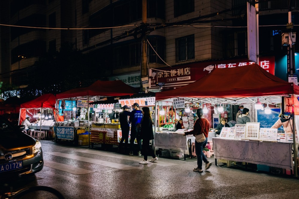 街拍昆明双桥夜市风情街