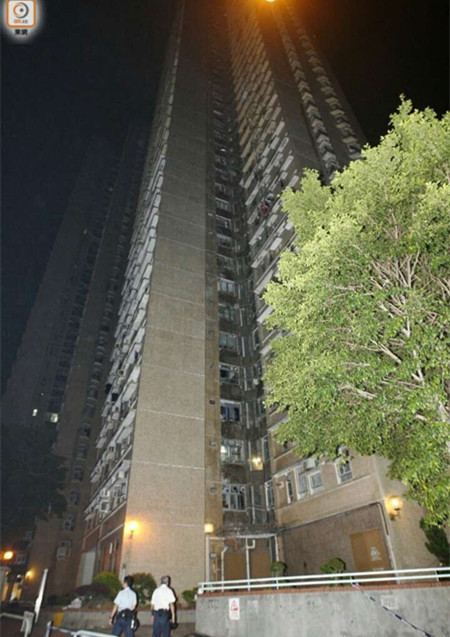 香港青年跳楼身亡 疑因手机近日损坏学习资料丢失不开心