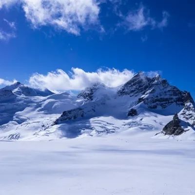 头像美丽风景雪山头像