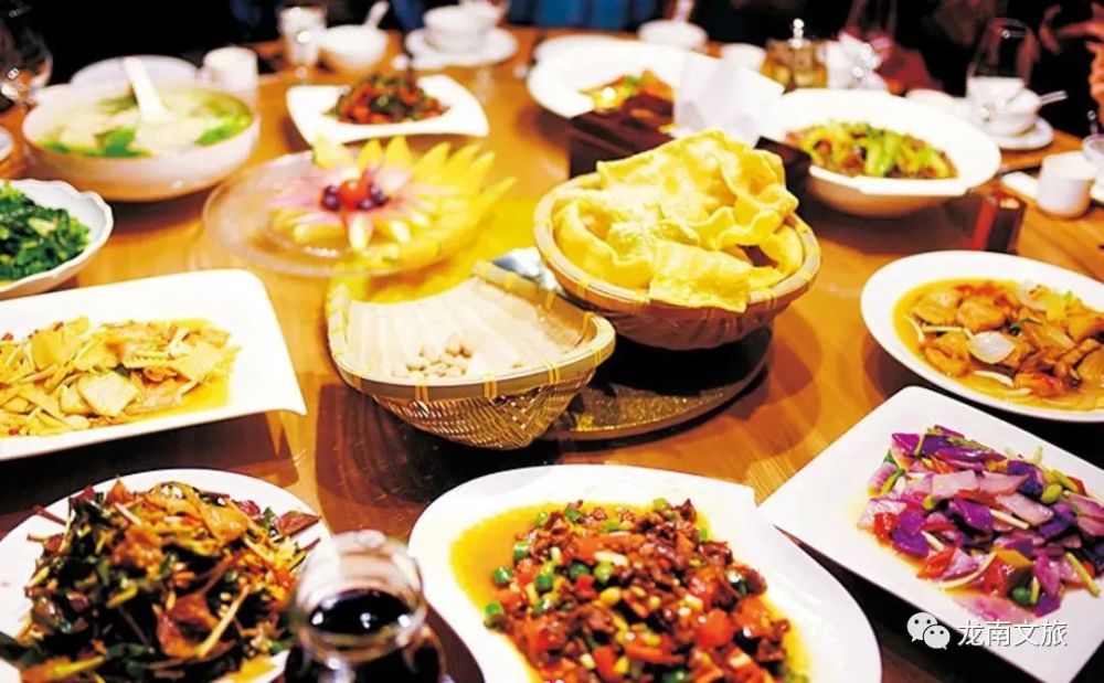 虔心小镇南茶园客家宴榜上有名赣州市2020年度客家美食旗舰店及地方