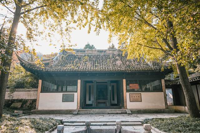 除了陆宣公祠外,还有华孝子祠,更是成为游客可以去参观的一座祠堂.