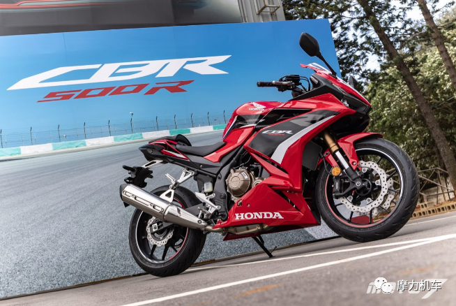 2022年本田cbr500r,抢先赛道双人试驾