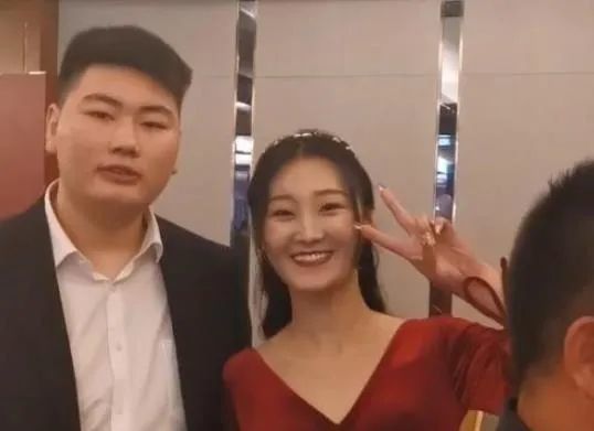 大衣哥儿子离婚的真相,跟你们想的不一样