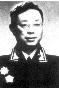 张铚秀张新华,开国少将,福建宁化人,1911年出生,2003年5月29日逝世.