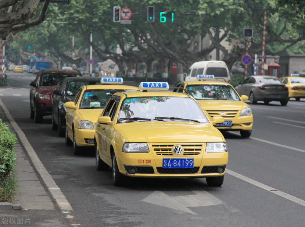 出租车招聘司机_不容错过 进博会摄影作品有奖征集活动正在进行中 快用您的镜头记录上海交通 最美瞬间