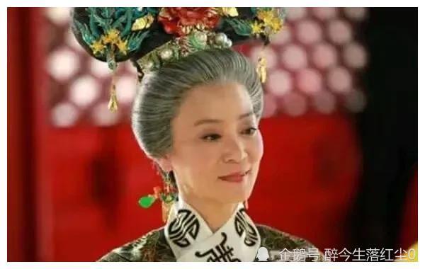 《新还珠格格》,《甄嬛传》,《花谢花飞花满天》,都是刘雪华演皇太后