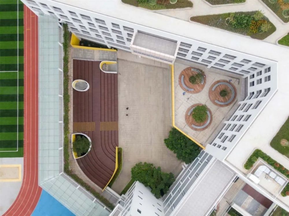 中小学建筑设计深圳坪山区日新小学案例