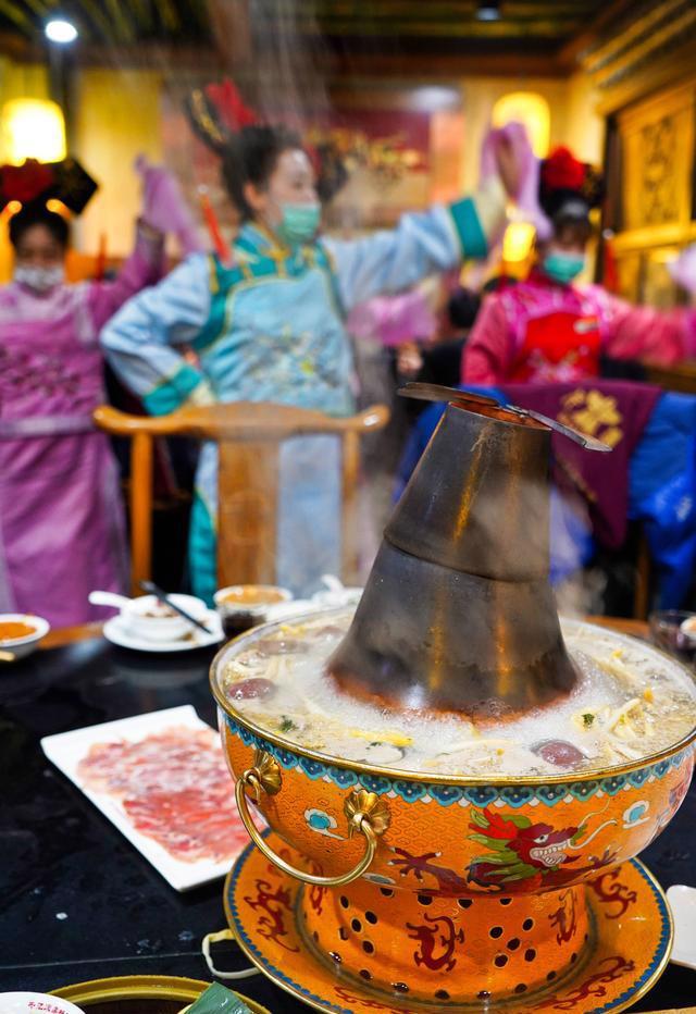 吉林有种火锅是清朝皇帝的家宴美食食材豪横让人吃惊