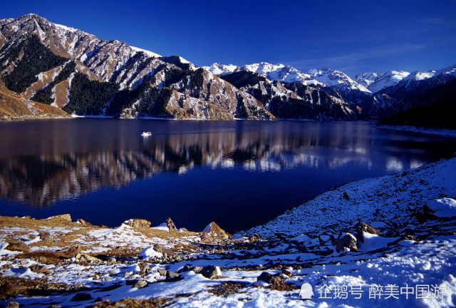 走进天山天池一个高山湖泊美到极致的景区适合自驾游玩