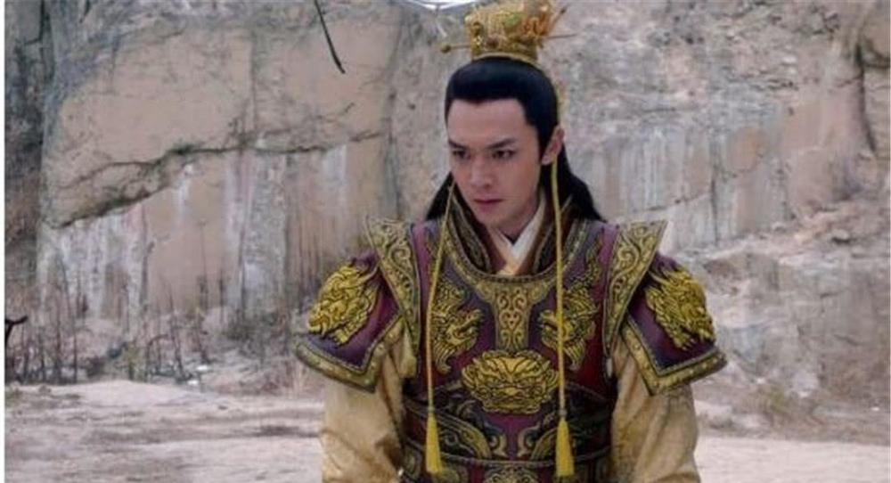 皇太后让小儿子为帝小儿子告密哥哥妈要使坏后被封为皇太弟