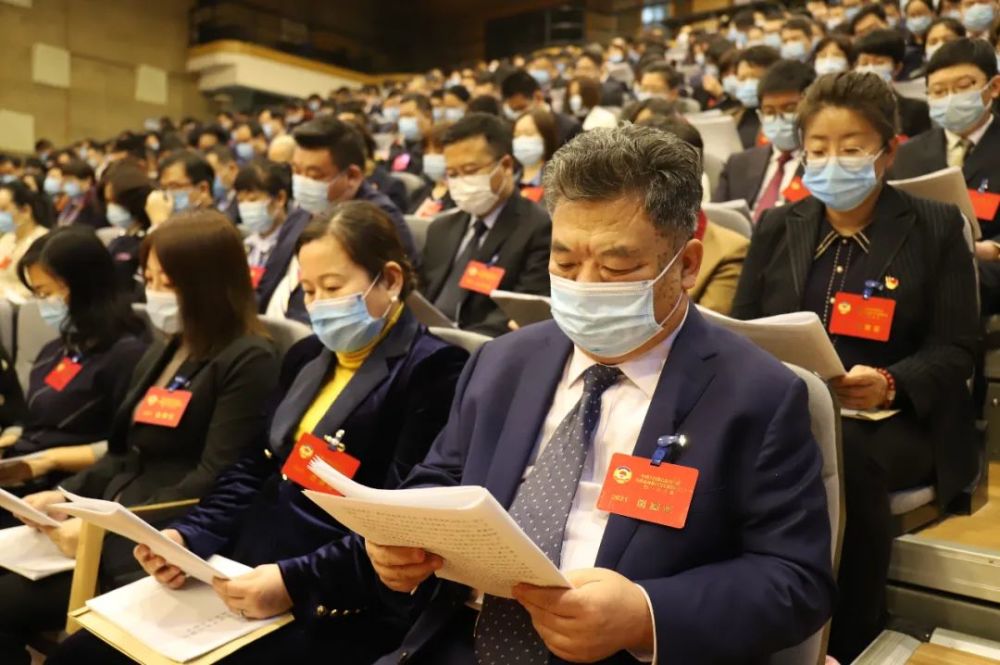 【关注两会】河北区第十八届人民代表大会第一次会议开幕_腾讯新闻