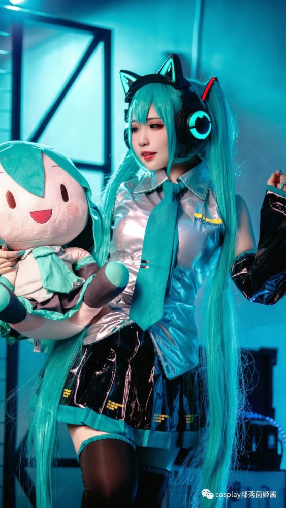 cos:初音未来cos正片@桃之啾啾