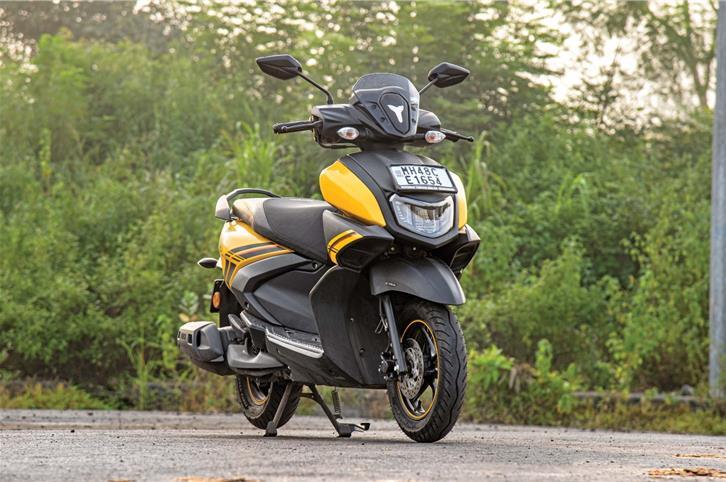 品牌:雅马哈型号 : ray zr 125rayzr 是雅马哈对年轻的 125cc 踏板车