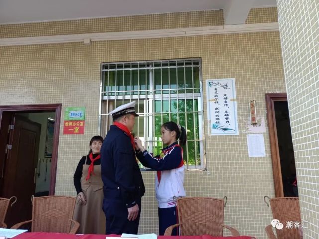 丰顺一小学来了警察|李炼明|丰顺县|丰良镇