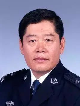 从警36年丹东市公安局原局长孟炜被双开