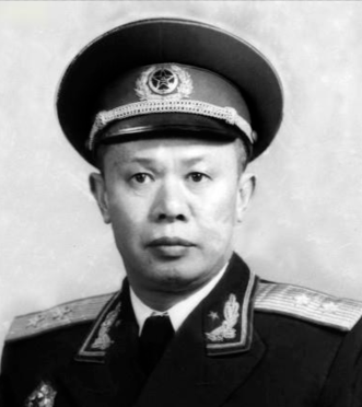 13,张祖谅中将,河南省信阳市商城县人,曾任南京军区参谋长,1955年被