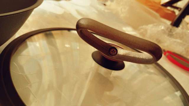 轻松做美食，0涂层更健康，三禾窒氮轻铁锅开箱分享