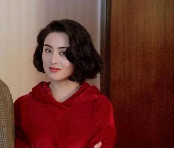 张敏被老公要求出镜,曾与大佬向华胜纠葛十年的女神情史太心酸